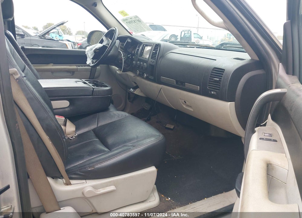2010 CHEVROLET SILVERADO 1500 LT VIN: 1GCSKSE37AZ126774