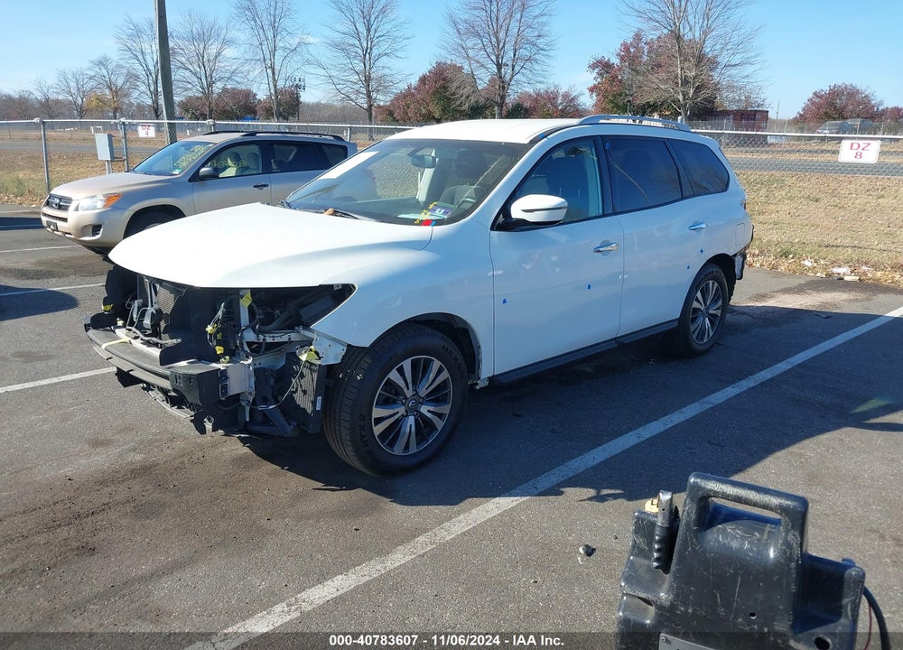 2017 NISSAN PATHFINDER SV VIN: 5N1DR2MN1HC661339