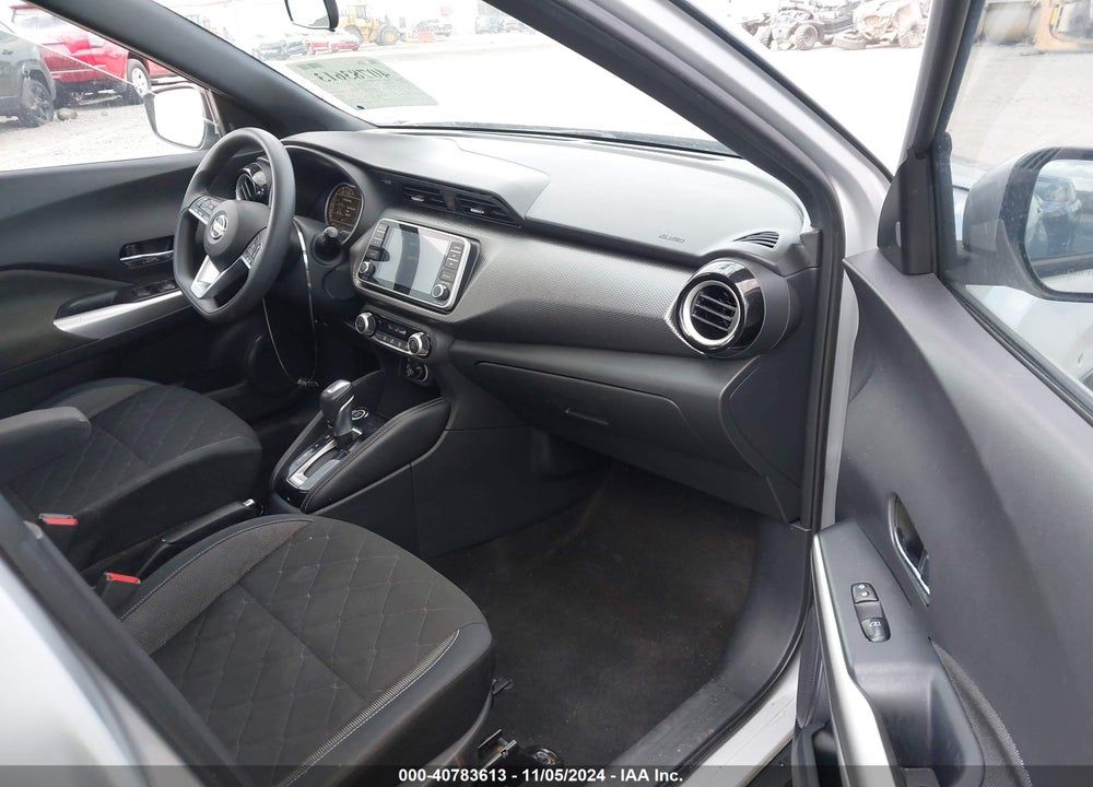 2018 NISSAN KICKS SV VIN: 3N1CP5CU5JL514454