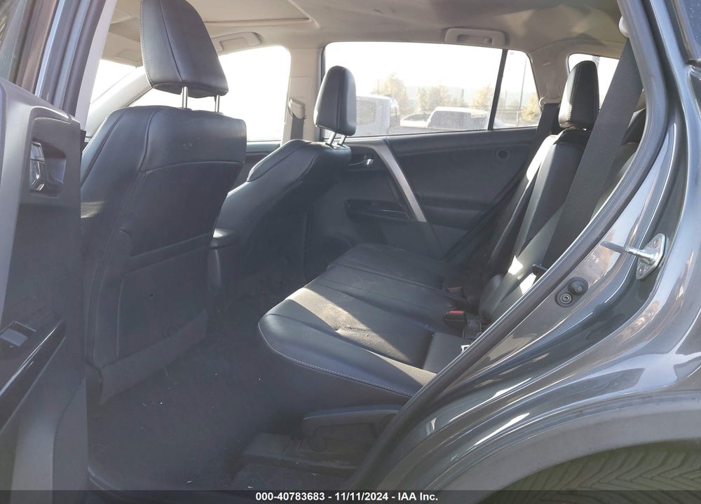 2018 TOYOTA RAV4 LIMITED/PLATINUM VIN: 2T3YFREV0JW477521