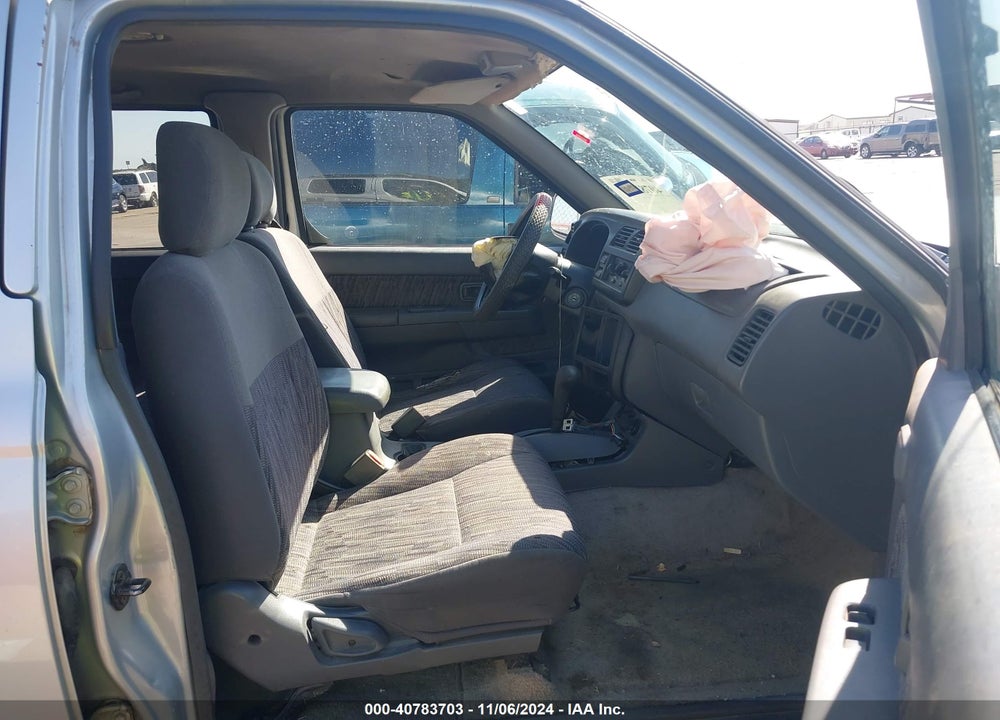 2000 NISSAN FRONTIER SE/SE-V6/XE-V6 VIN: 1N6ED27T1YC418662