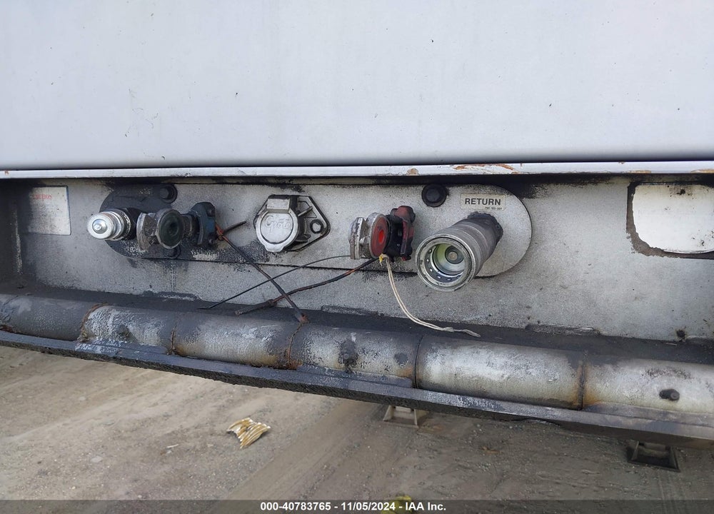 2015 TRAIL KING TRAILER VIN: 1TKA04839FM075025