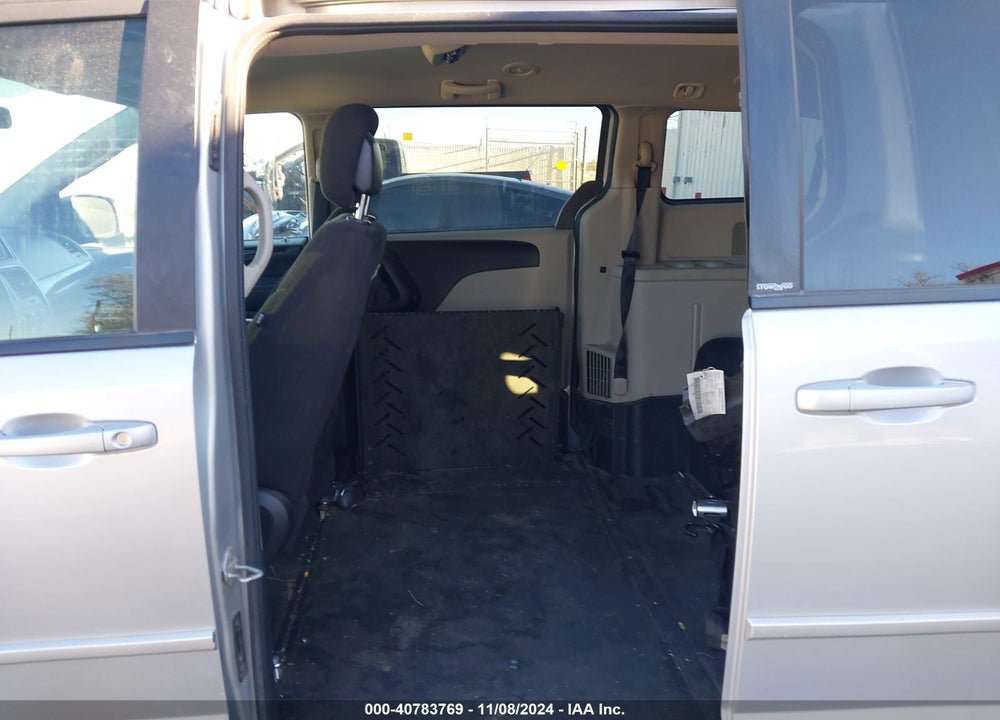 2012 DODGE GRAND CARAVAN SXT VIN: 2C4RDGCG7CR358297