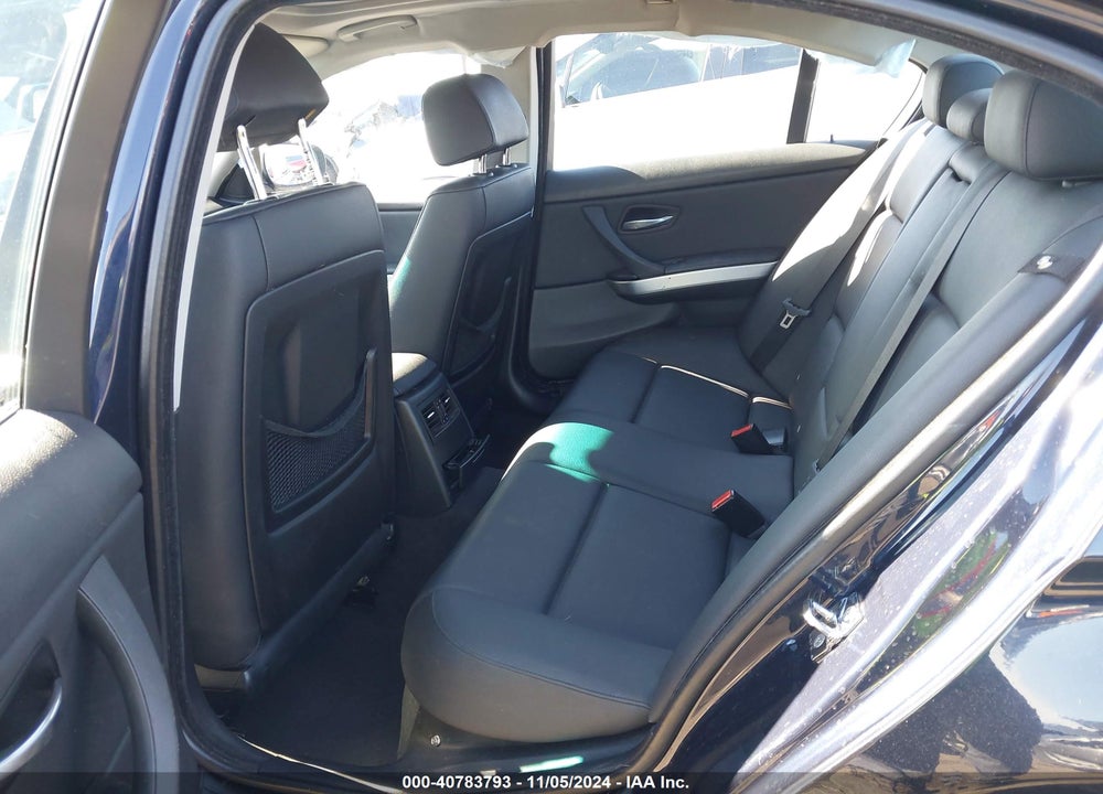 2009 BMW 328 VIN: WBAPH73599E129052