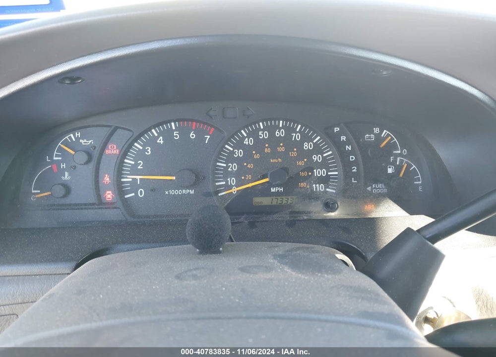 2003 TOYOTA TUNDRA SR5 V8 VIN: 5TBRT34193S425729