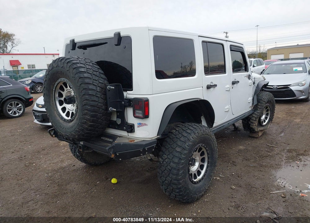 2018 JEEP WRANGLER JK UNLIMITED SAHARA 4X4 VIN: 1C4BJWEG9JL812489