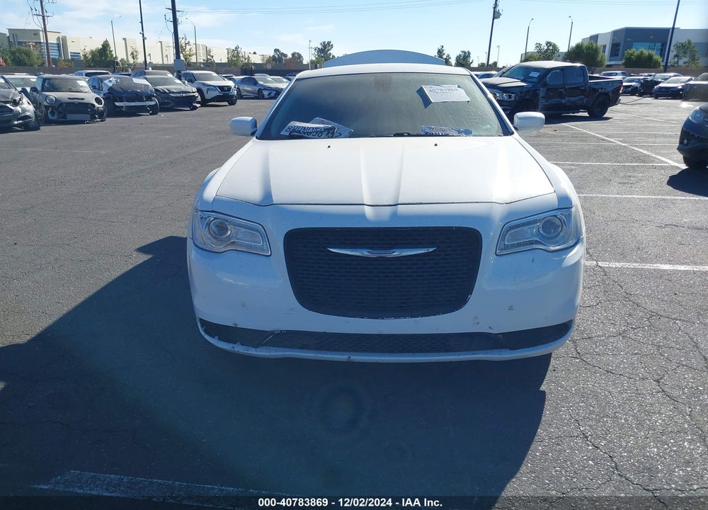 2016 CHRYSLER 300 LIMITED VIN: 2C3CCAAG8GH206912