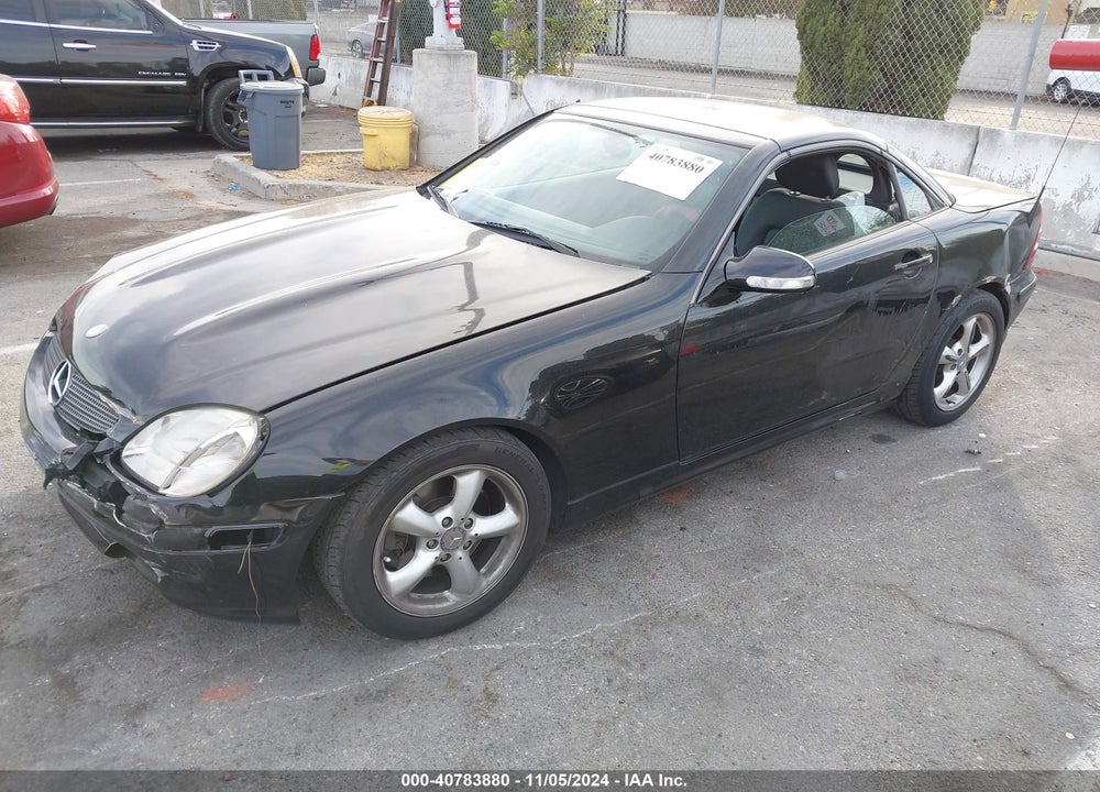 2001 MERCEDES-BENZ SLK 320 VIN: WDBKK65F01F202840