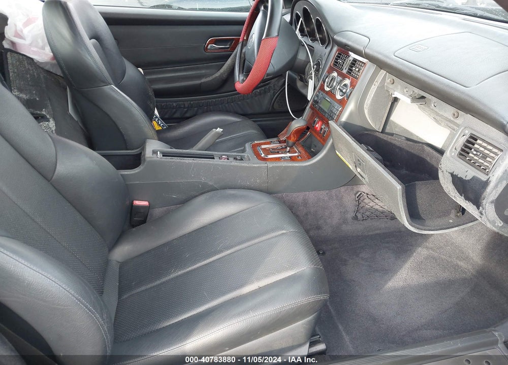 2001 MERCEDES-BENZ SLK 320 VIN: WDBKK65F01F202840