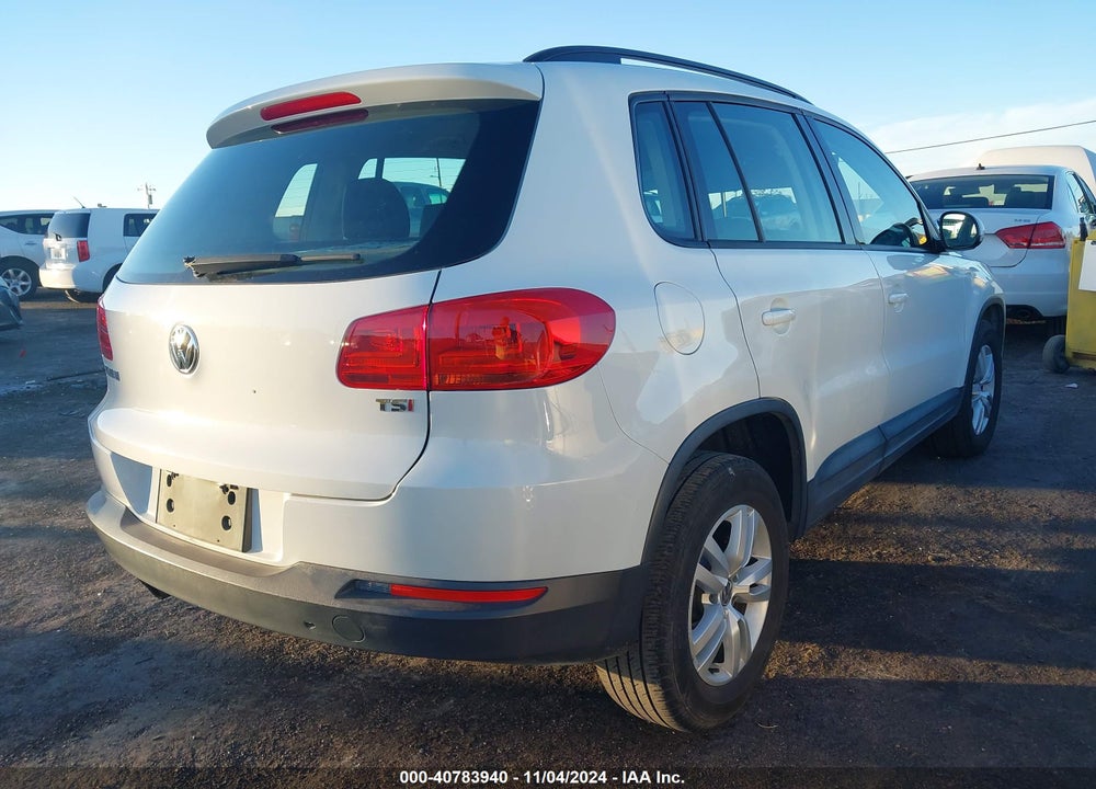 2016 VOLKSWAGEN TIGUAN S/SE/SEL/R-LINE VIN: WVGAV7AX1GW506692