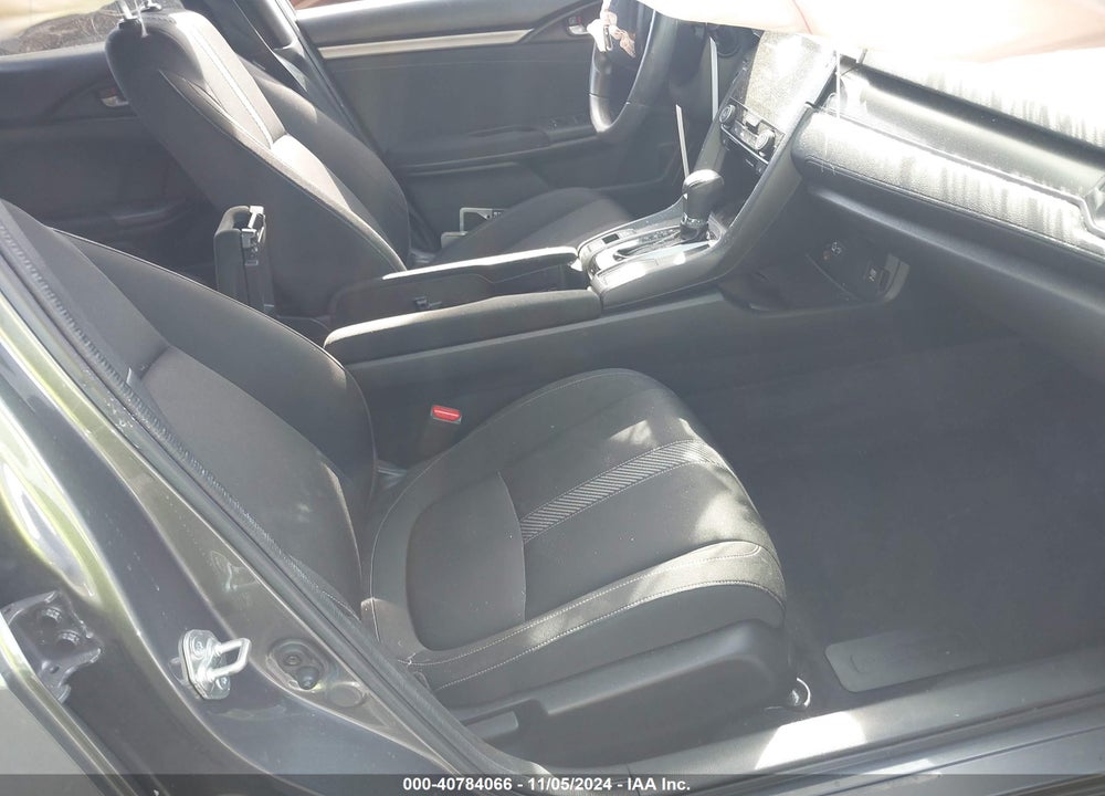 2018 HONDA CIVIC EX VIN: SHHFK7H52JU401483