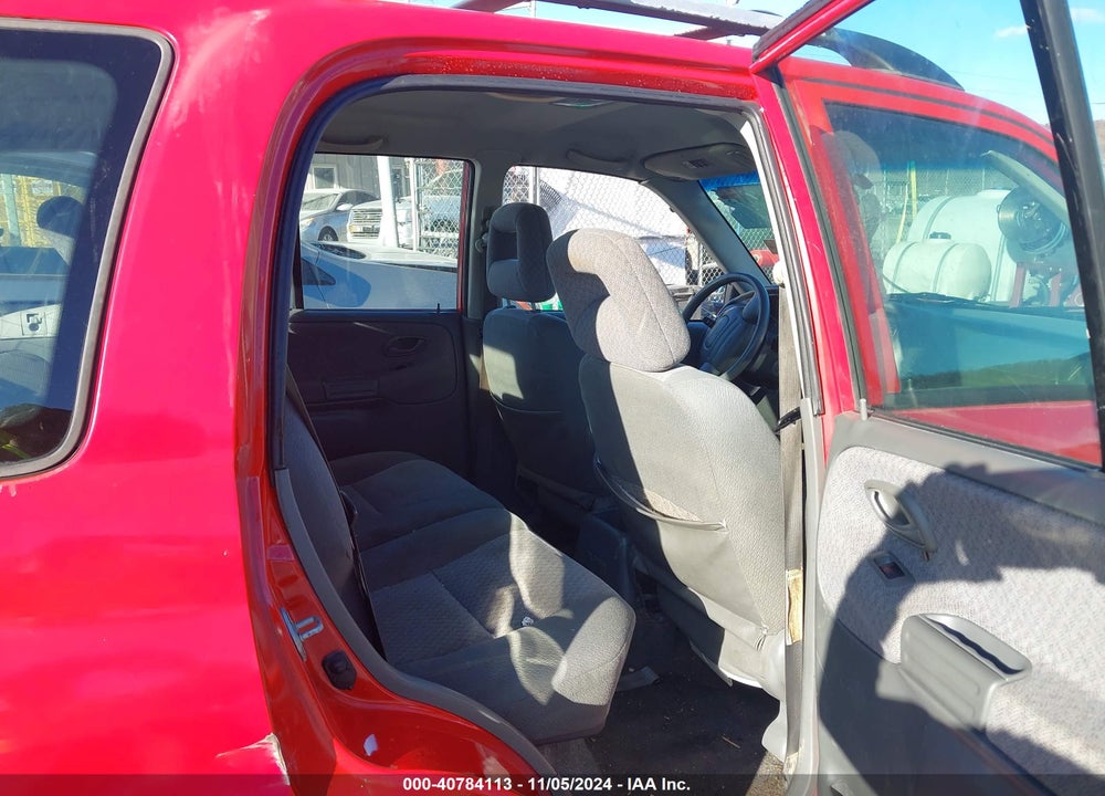 2002 CHEVROLET TRACKER HARD TOP BASE VIN: 2CNBJ13C026906737