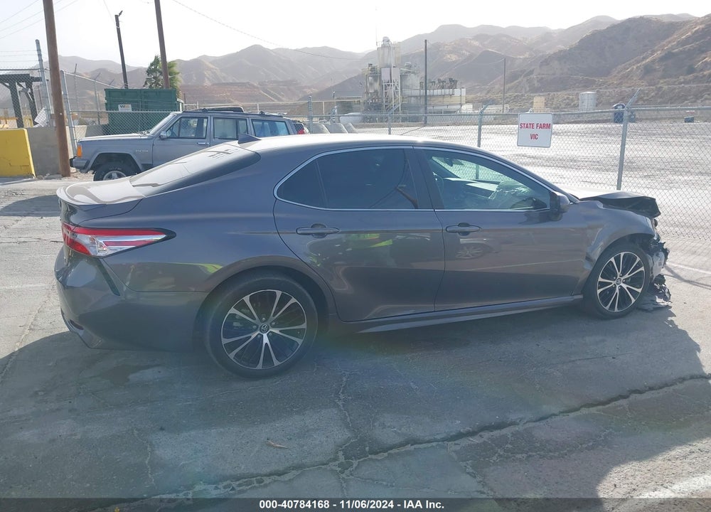 2020 TOYOTA CAMRY SE VIN: 4T1G11AK4LU895485