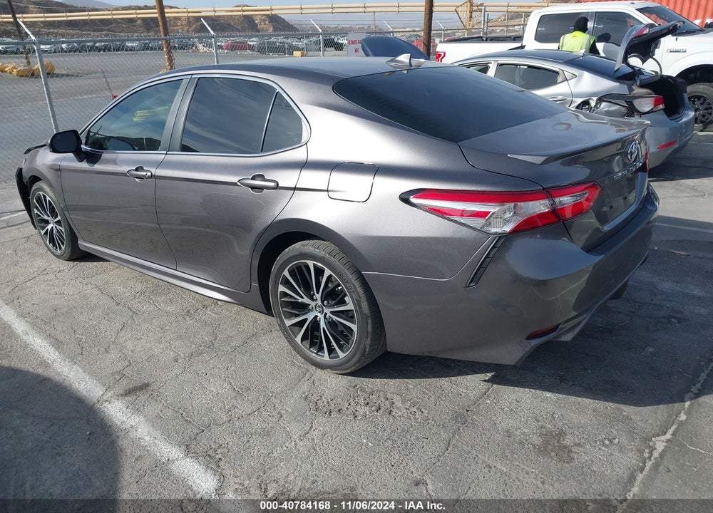 2020 TOYOTA CAMRY SE VIN: 4T1G11AK4LU895485