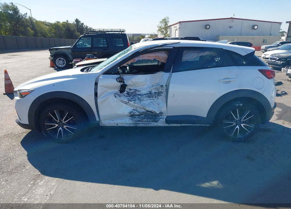 2018 MAZDA CX-3 TOURING VIN: JM1DKDC77J0325323