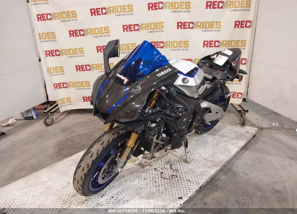 2022 YAMAHA YZFR1M VIN: JYARN67E9NA000539