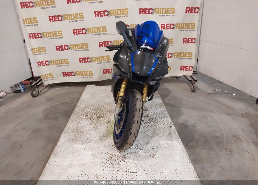 2022 YAMAHA YZFR1M VIN: JYARN67E9NA000539
