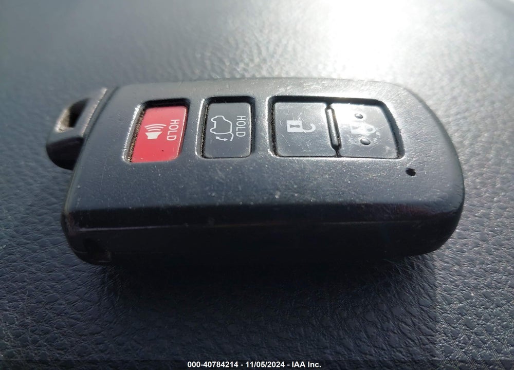 2014 TOYOTA HIGHLANDER HYBRID LIMITED PLATINUM V6 VIN: 5TDDCRFH5ES007007