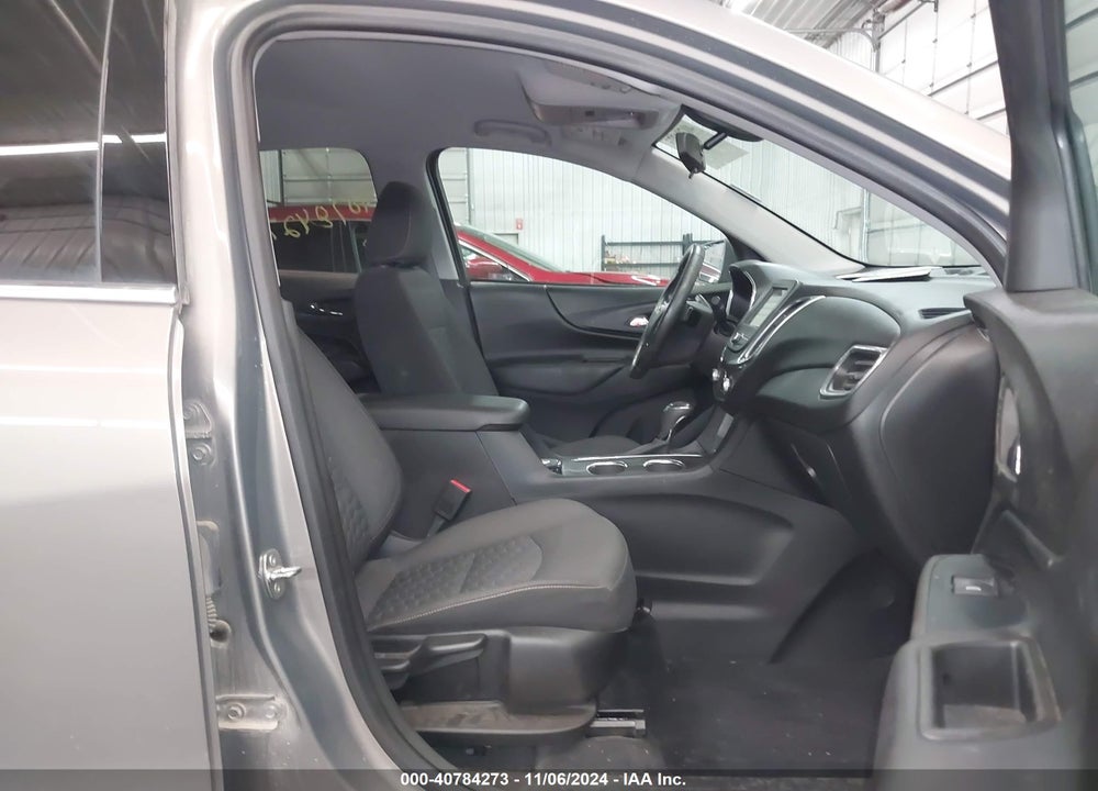 2019 CHEVROLET EQUINOX LT VIN: 3GNAXUEV2KS555949