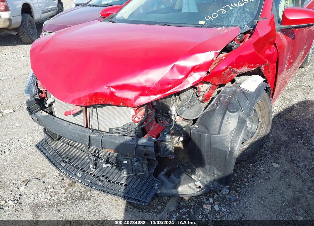 2019 TOYOTA COROLLA LE VIN: 2T1BURHE6KC167795
