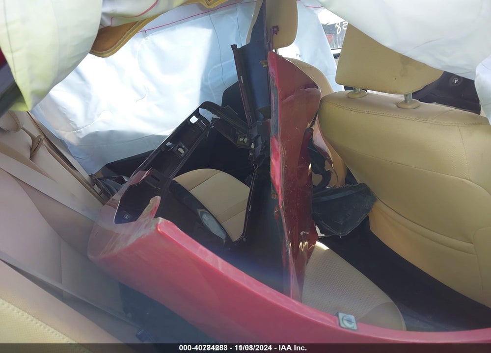 2019 TOYOTA COROLLA LE VIN: 2T1BURHE6KC167795