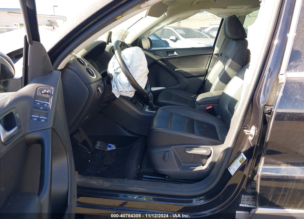 2014 VOLKSWAGEN TIGUAN SEL VIN: WVGAV3AX2EW606208