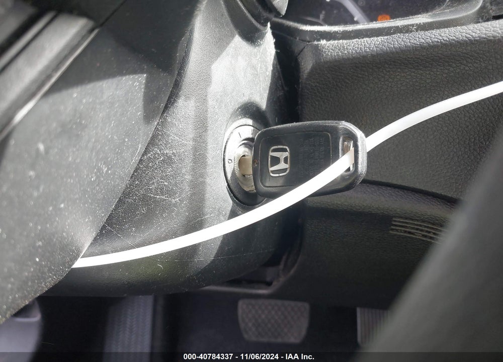 2018 HONDA CIVIC LX VIN: 2HGFC2F57JH538211