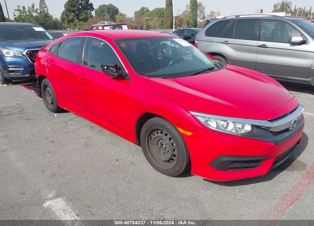 2018 HONDA CIVIC LX VIN: 2HGFC2F57JH538211