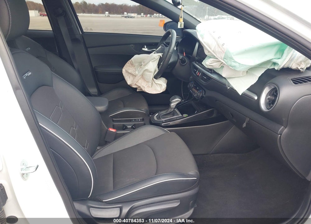2023 KIA FORTE GT LINE VIN: 3KPF54AD0PE670069