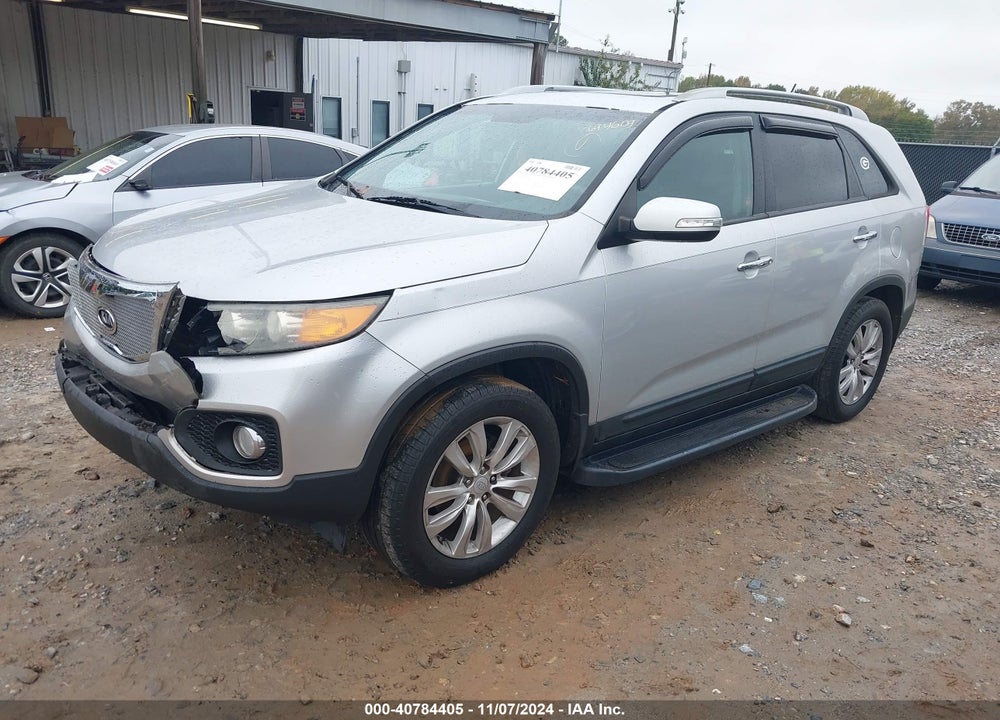 2011 KIA SORENTO LX VIN: 5XYKT3A14BG121085