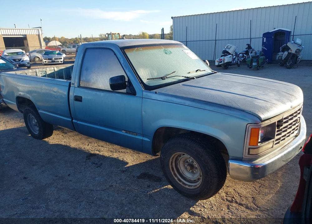 1988 CHEVROLET GMT-400 C1500 VIN: 1GCDC14Z5JE186176