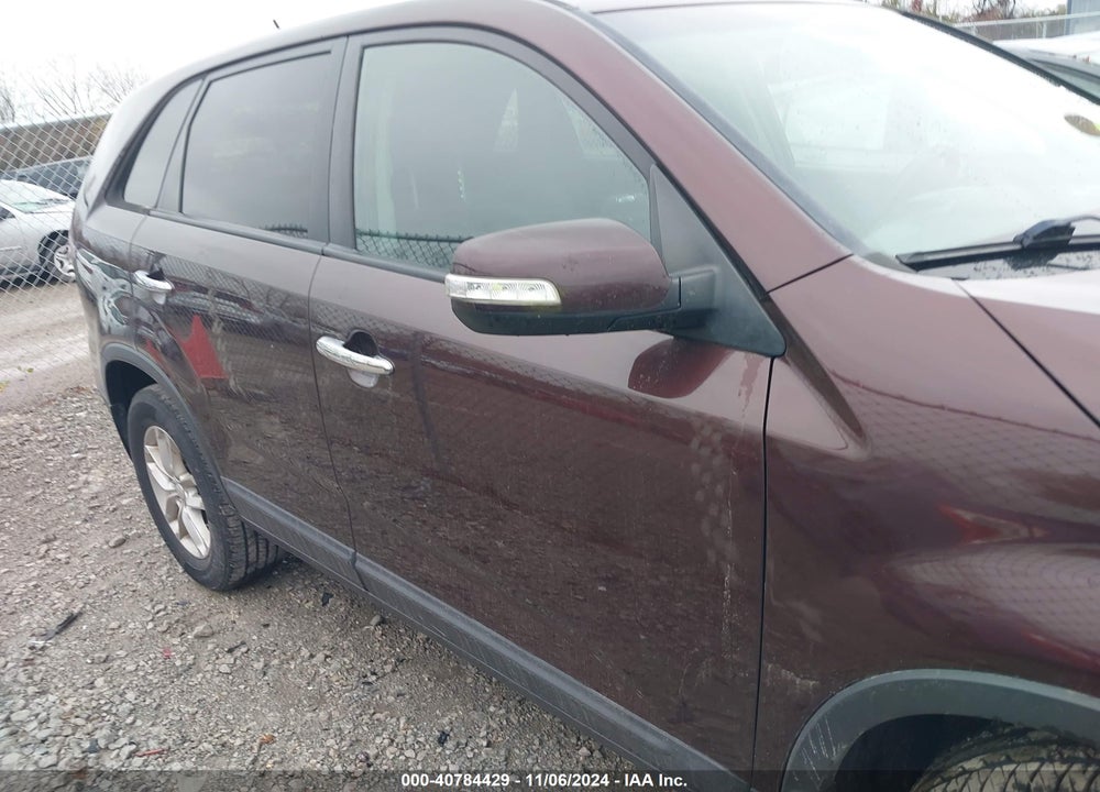 2015 KIA SORENTO LX VIN: 5XYKT3A65FG621855
