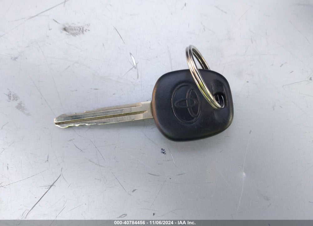 2007 TOYOTA COROLLA S VIN: 1NXBR32E67Z894397