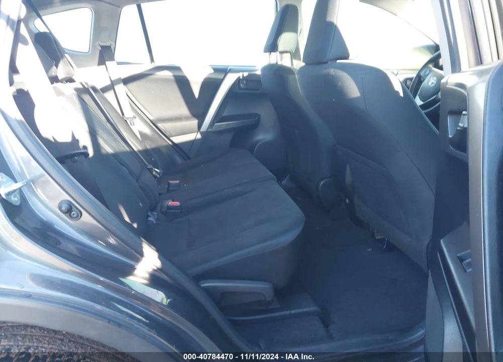 2016 TOYOTA RAV4 LE VIN: JTMZFREV6GJ084036