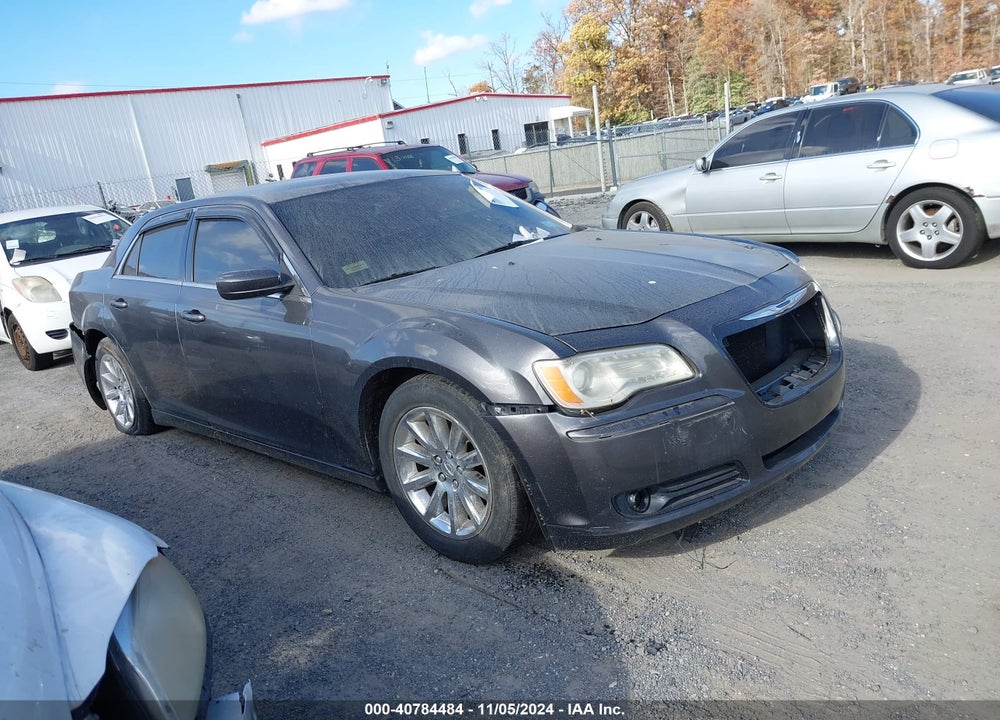 2013 CHRYSLER 300 MOTOWN VIN: 2C3CCAAG5DH589025