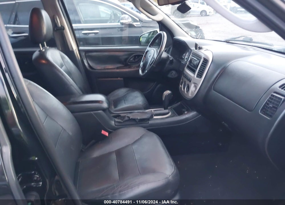 2007 FORD ESCAPE LIMITED VIN: 1FMYU94167KA22030