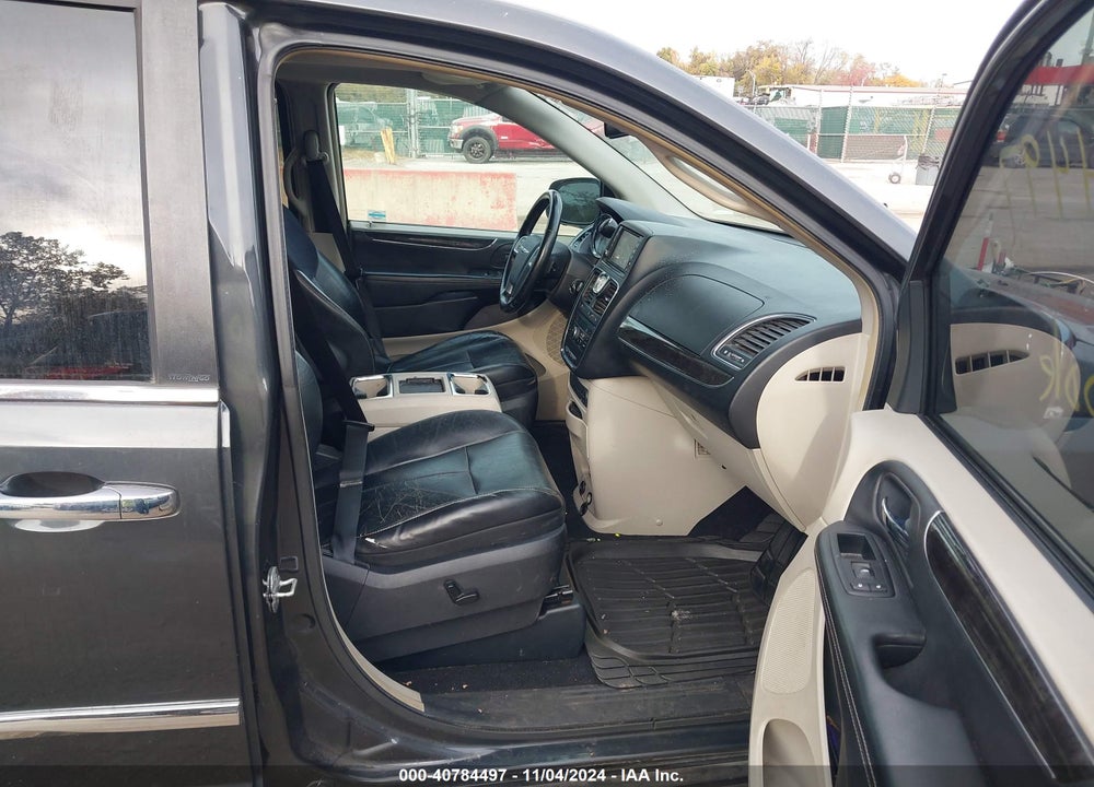 2011 CHRYSLER TOWN & COUNTRY LIMITED VIN: 2A4RR6DG0BR761024