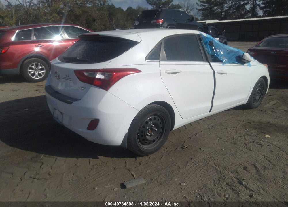 2016 HYUNDAI ELANTRA GT VIN: KMHD35LH5GU306083