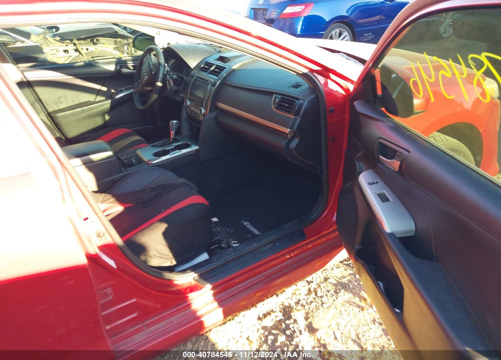 2014 TOYOTA CAMRY SE VIN: 4T1BF1FK7EU802210