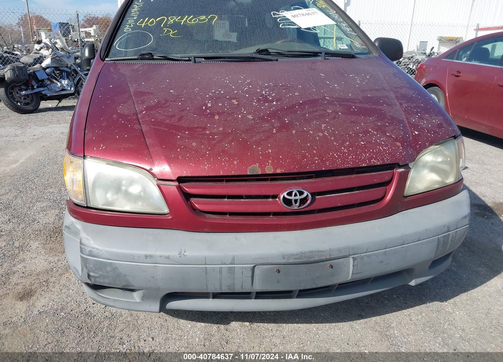 2001 TOYOTA SIENNA LE VIN: 4T3ZF13C51U403437