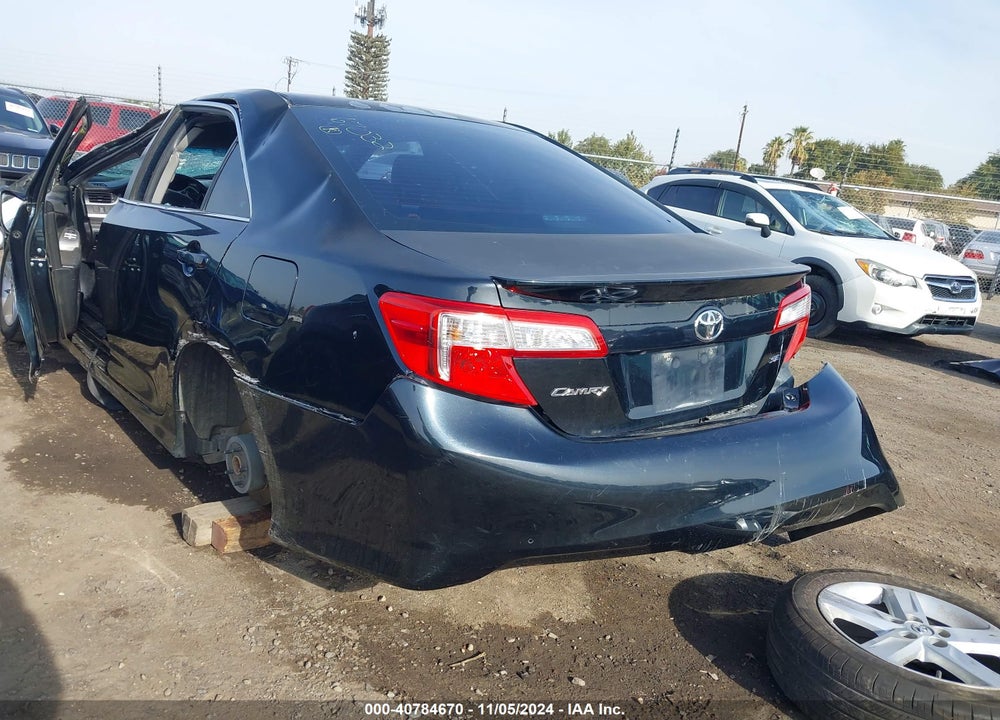 2014 TOYOTA CAMRY SE VIN: 4T1BF1FK4EU353911