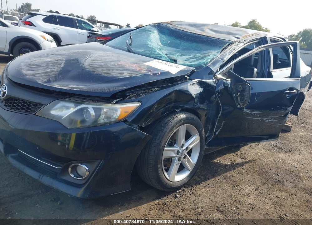 2014 TOYOTA CAMRY SE VIN: 4T1BF1FK4EU353911