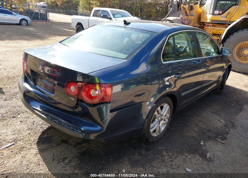 2010 VOLKSWAGEN JETTA TDI VIN: 3VWAL7AJ0AM115558