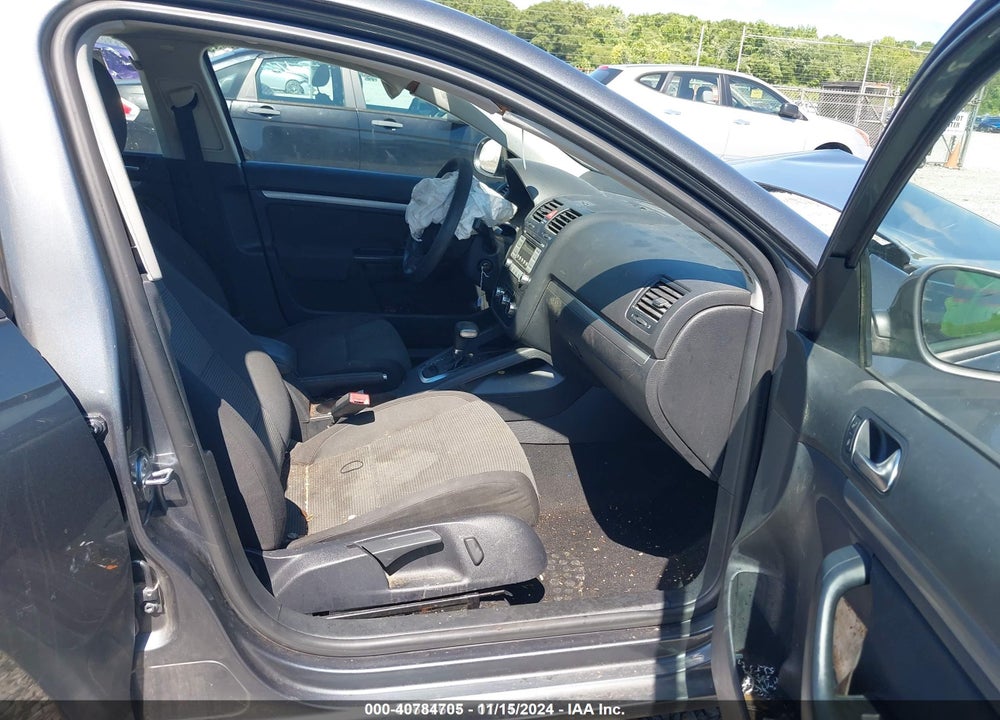 2010 VOLKSWAGEN JETTA S VIN: 3VWJX7AJ3AM080082