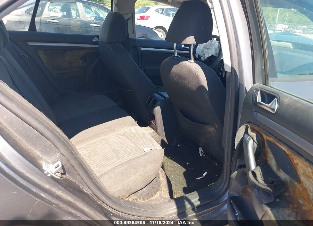 2010 VOLKSWAGEN JETTA S VIN: 3VWJX7AJ3AM080082