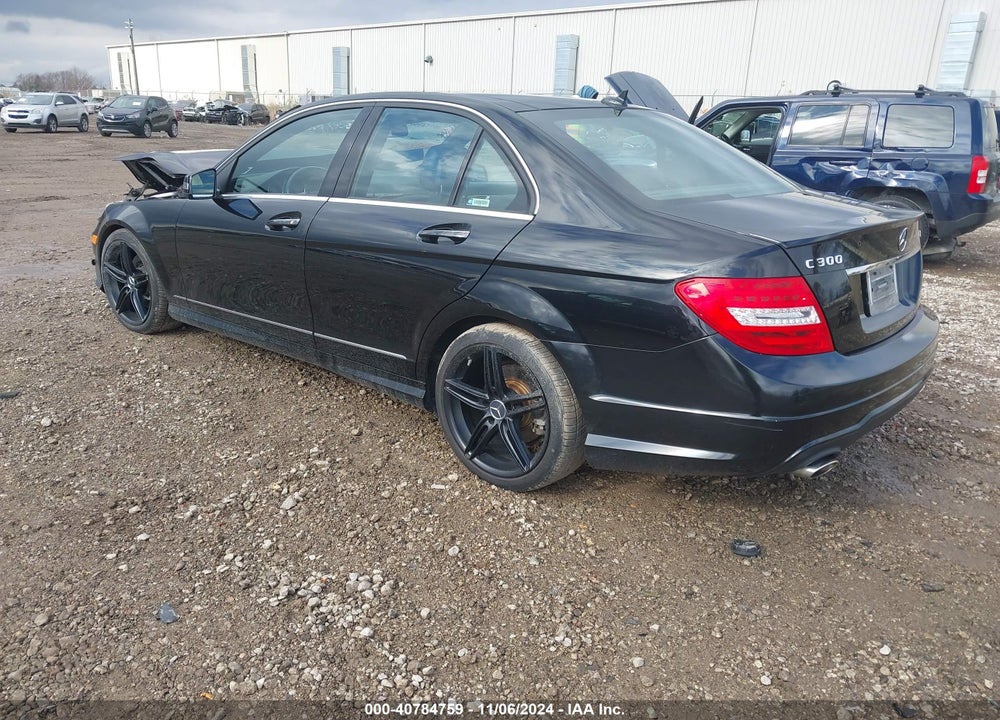 2014 MERCEDES-BENZ C 300 C 300 LUXURY/SPORT 4MATIC VIN: WDDGF8ABXER310063
