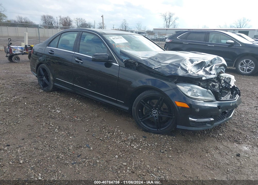2014 MERCEDES-BENZ C 300 C 300 LUXURY/SPORT 4MATIC VIN: WDDGF8ABXER310063