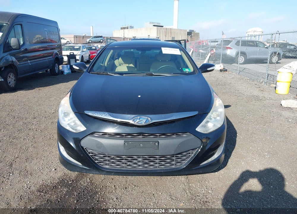 2011 HYUNDAI SONATA HYBRID VIN: KMHEC4A44BA004339