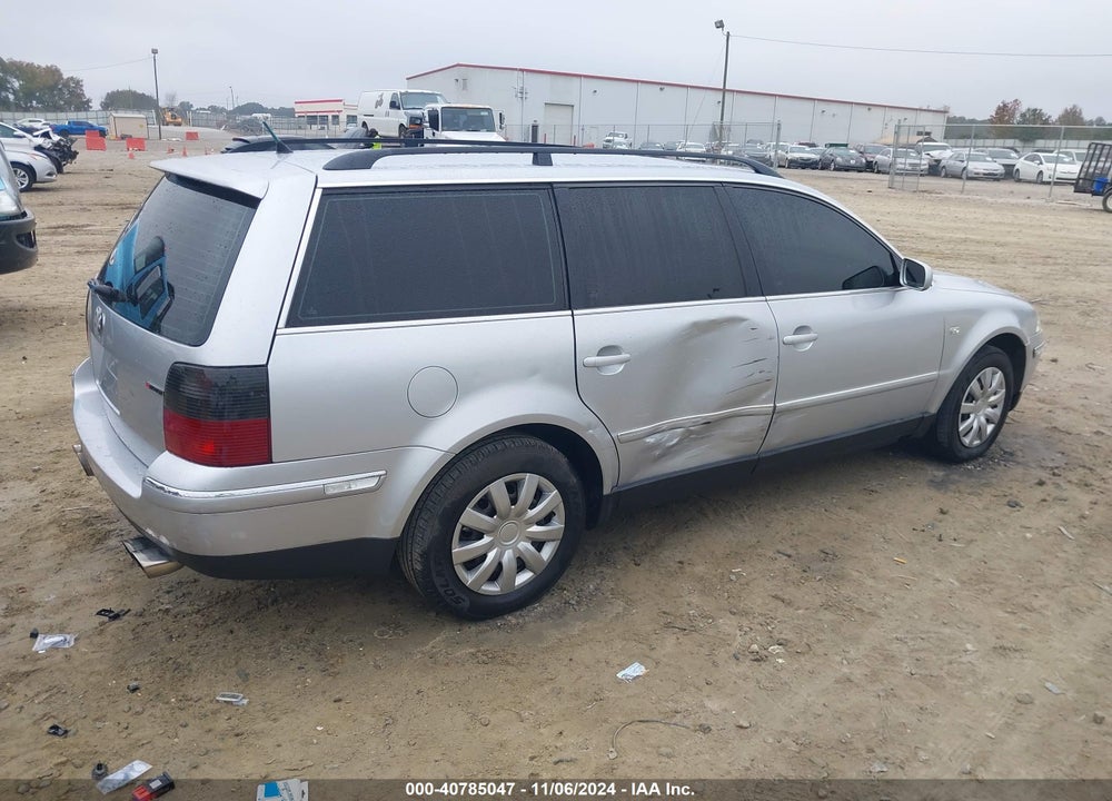 2002 VOLKSWAGEN PASSAT GLX VIN: WVWYH63B72E252829