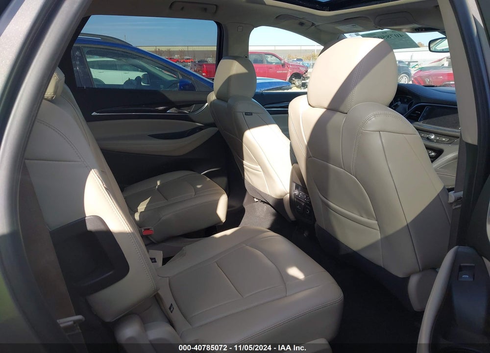 2018 BUICK ENCLAVE PREMIUM VIN: 5GAEVBKW8JJ137768